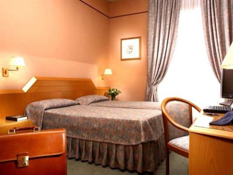Hotel Ranieri โรม ภายนอก รูปภาพ