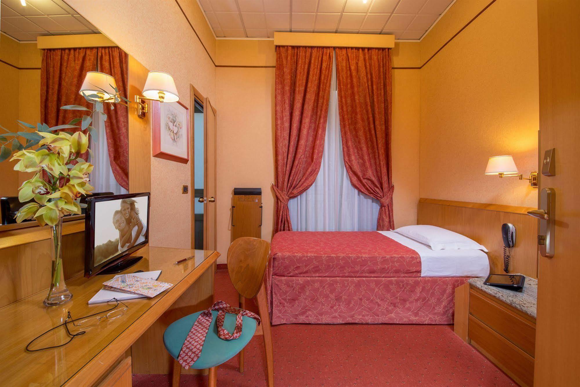 Hotel Ranieri โรม ภายนอก รูปภาพ